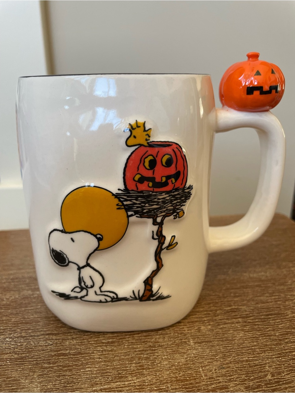 Peanuts Snoopy Halloween Ceramic Mug - White with Orange Pumpkin Accent